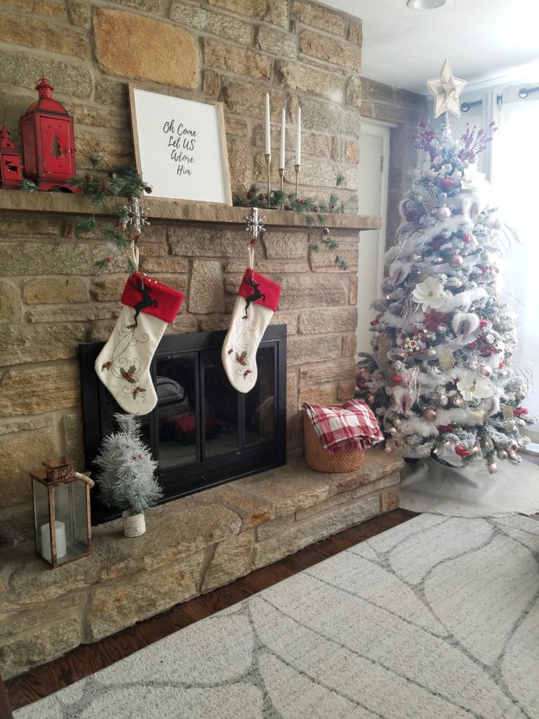 Mantel Decorating Ideas, Red Christmas, Flocked Christmas Tree