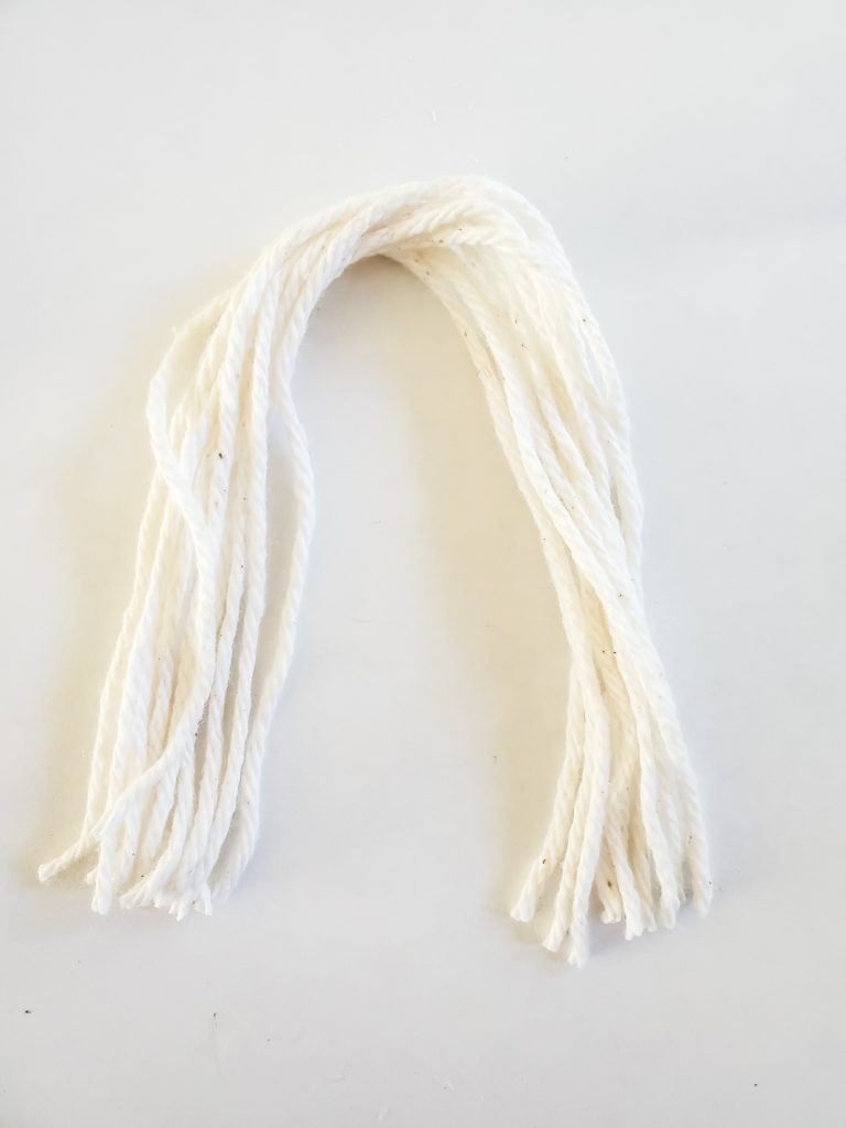 Yarn for tassel