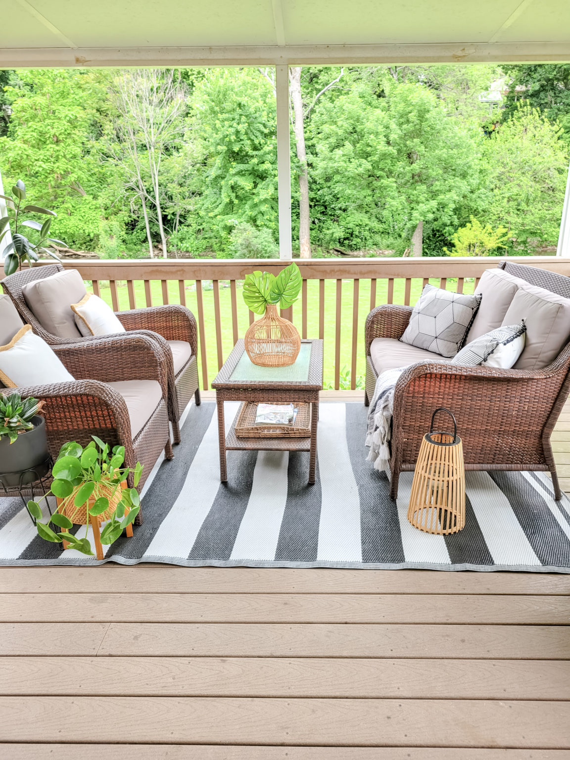 Modern Small Front Porch Furniture Set Ideas (for Every Budget) — Peony 