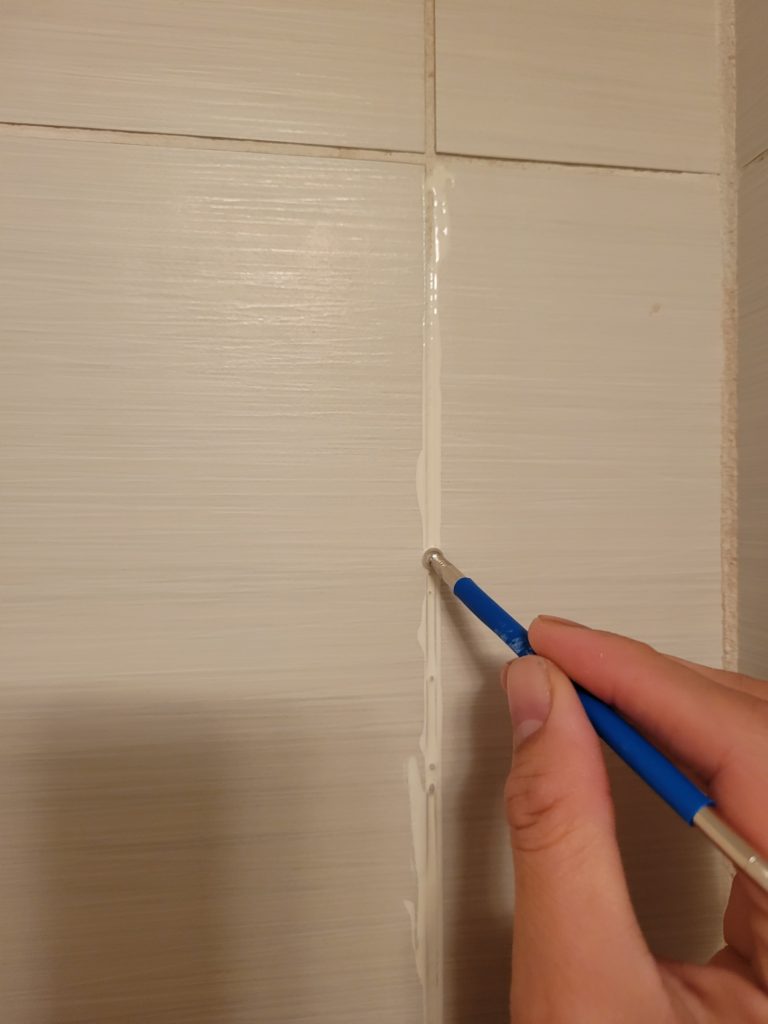 painting grout white