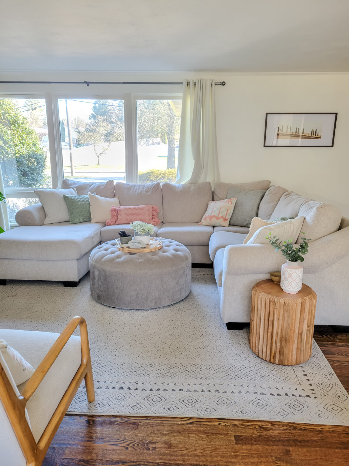 How To Decorate Your Living Room For Spring (Spring Decorating Ideas ...