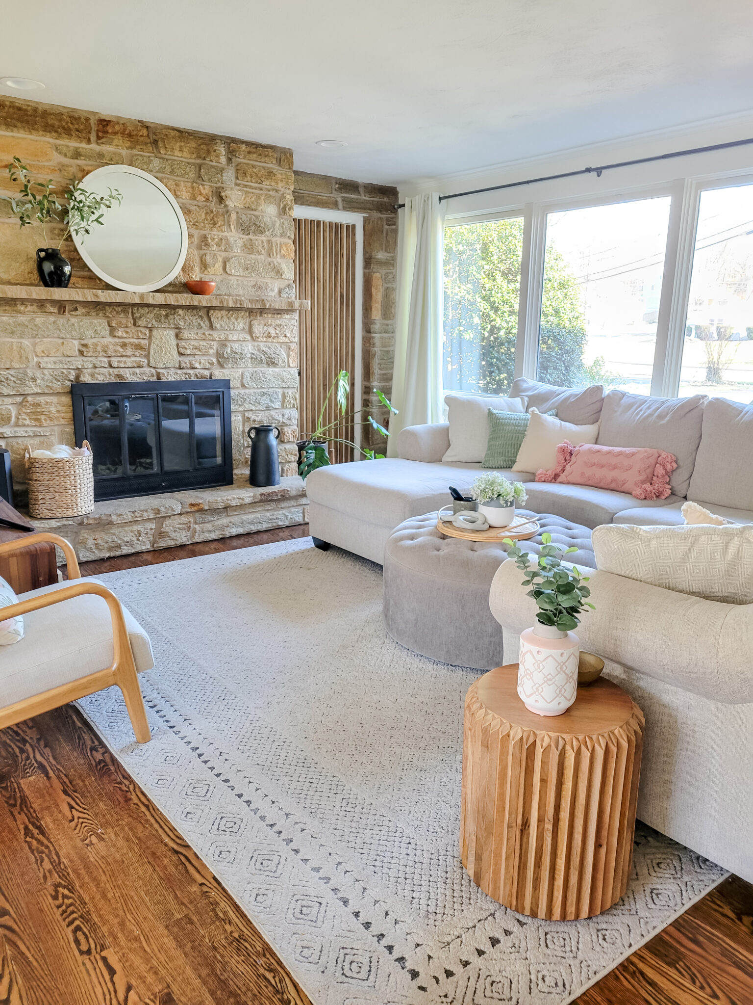 How To Decorate Your Living Room For Spring (Spring Decorating Ideas ...
